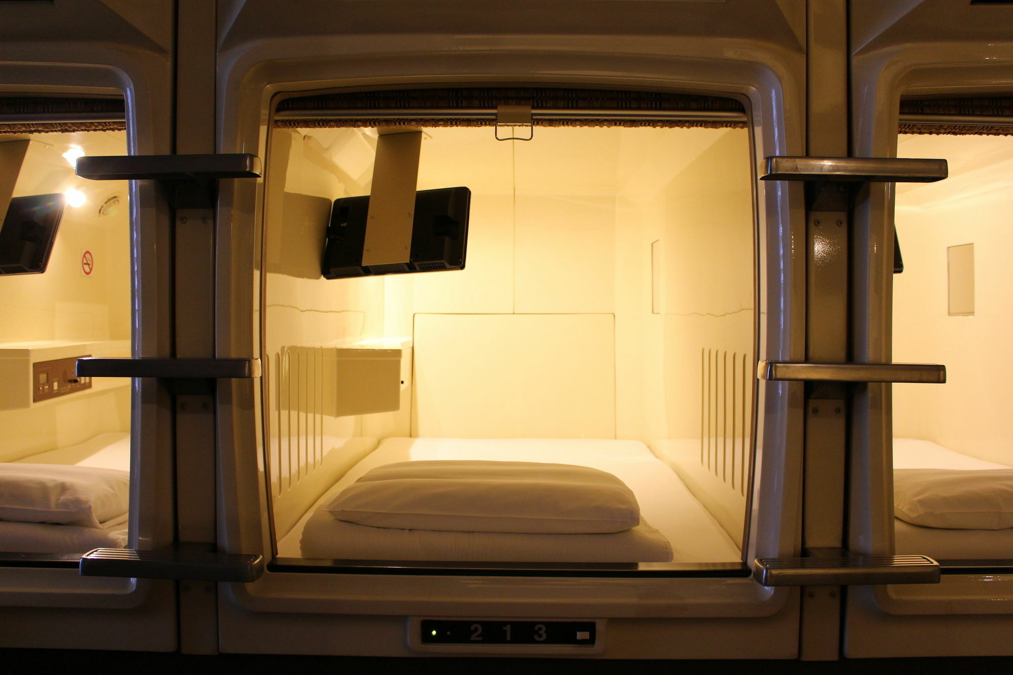Sauna & Capsule Hotel Hokuo Tokyo Esterno foto