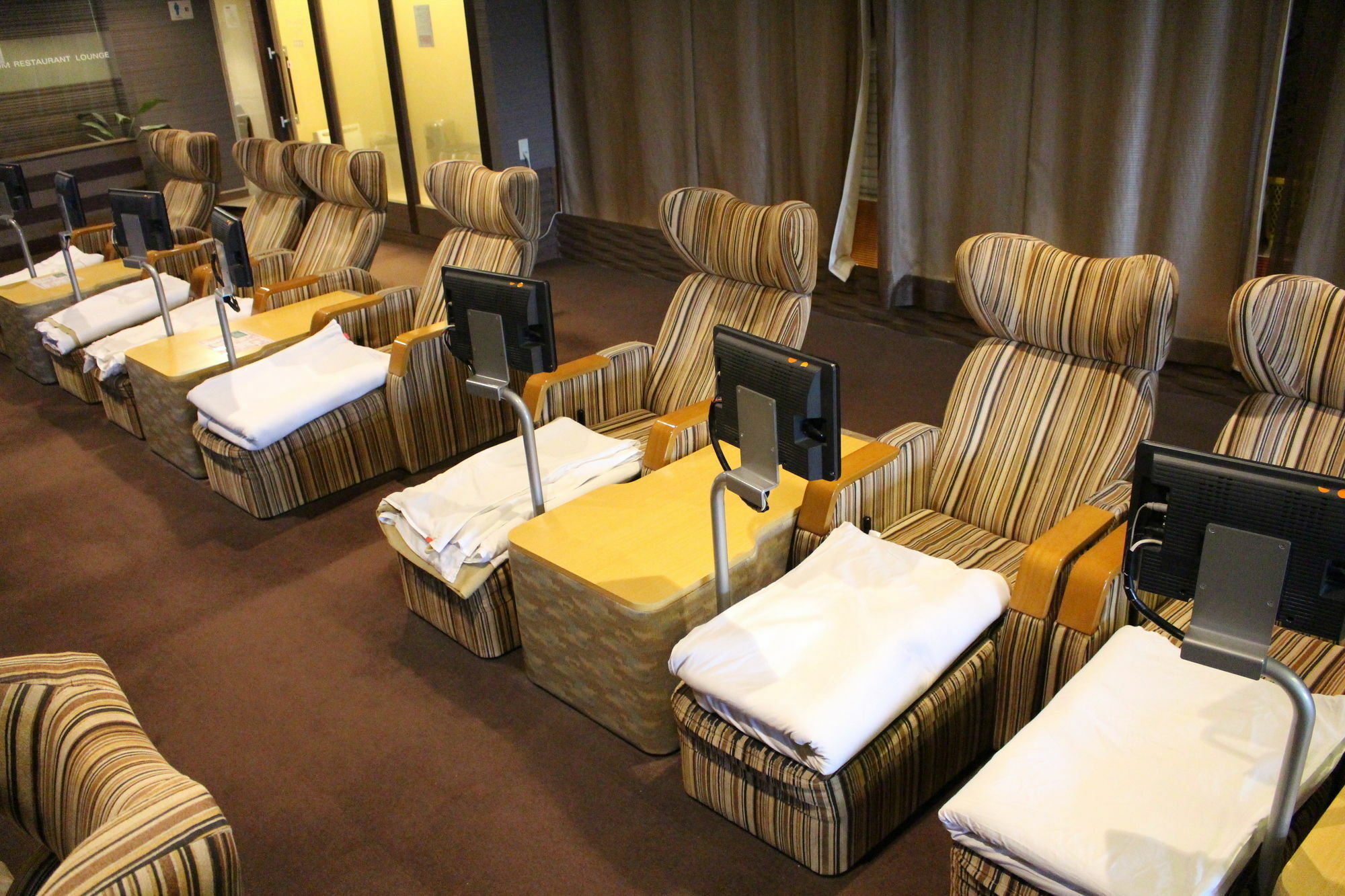 Sauna & Capsule Hotel Hokuo Tokyo Esterno foto